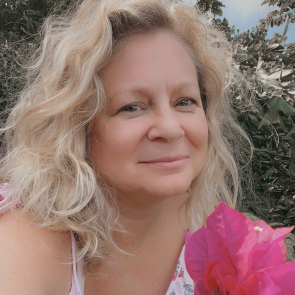 Meet your Posher, Gina